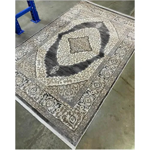 Classic Traditional Persian Rug