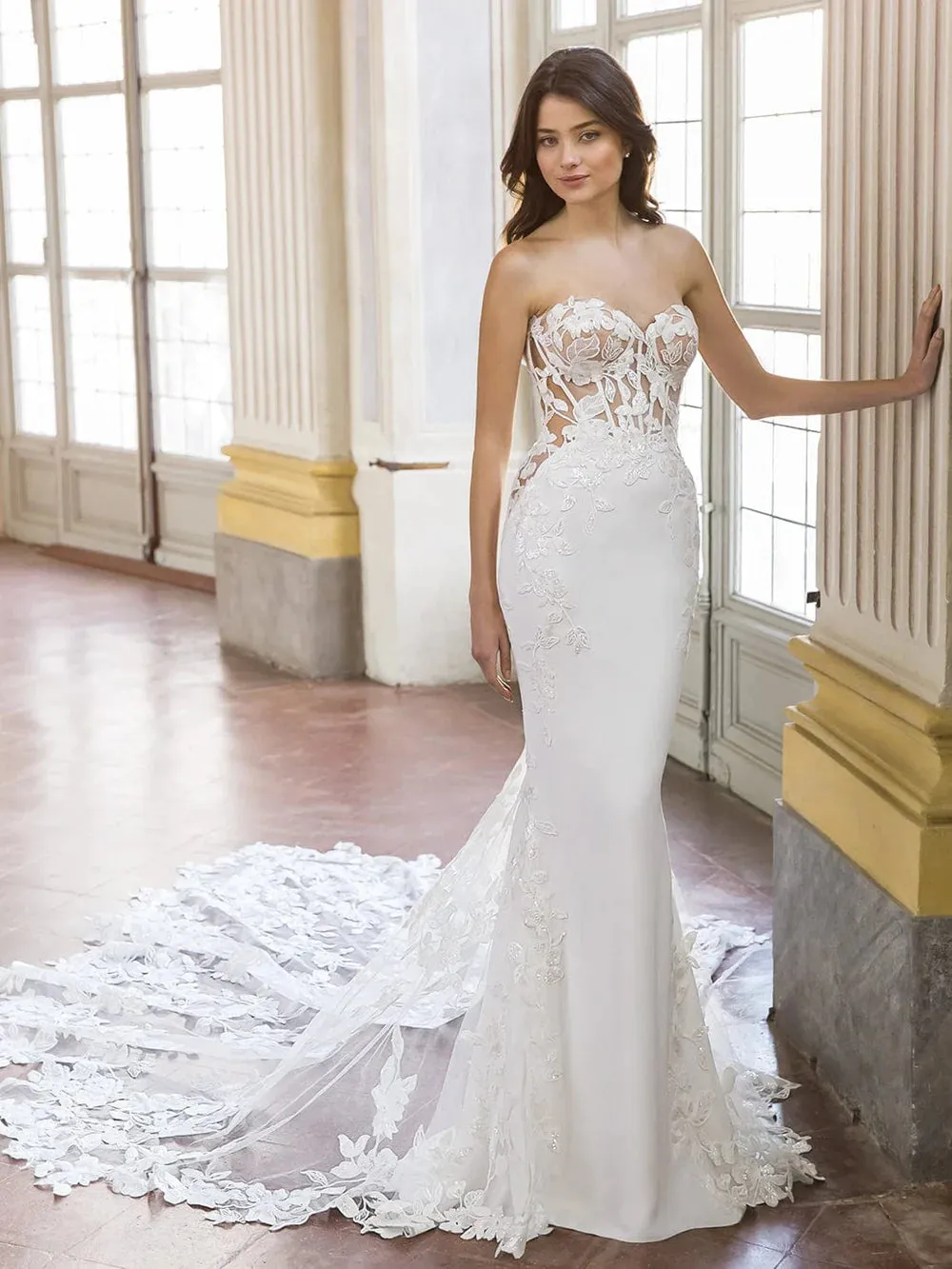 Enzoani: Tamara