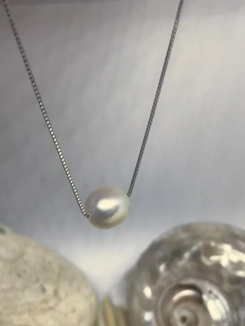 Fleeting Moments Pearl Necklace