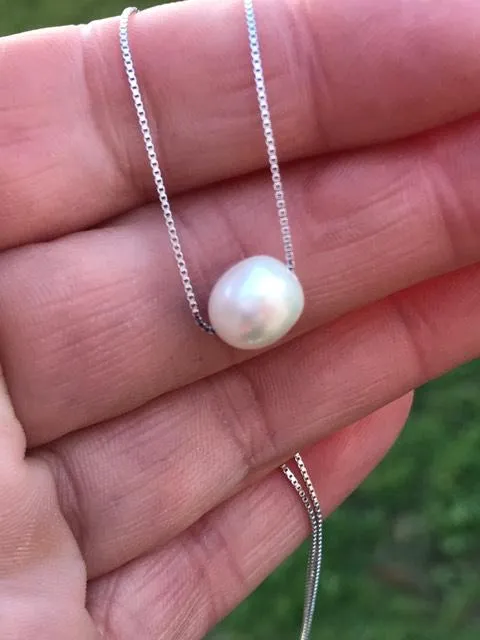 Fleeting Moments Pearl Necklace
