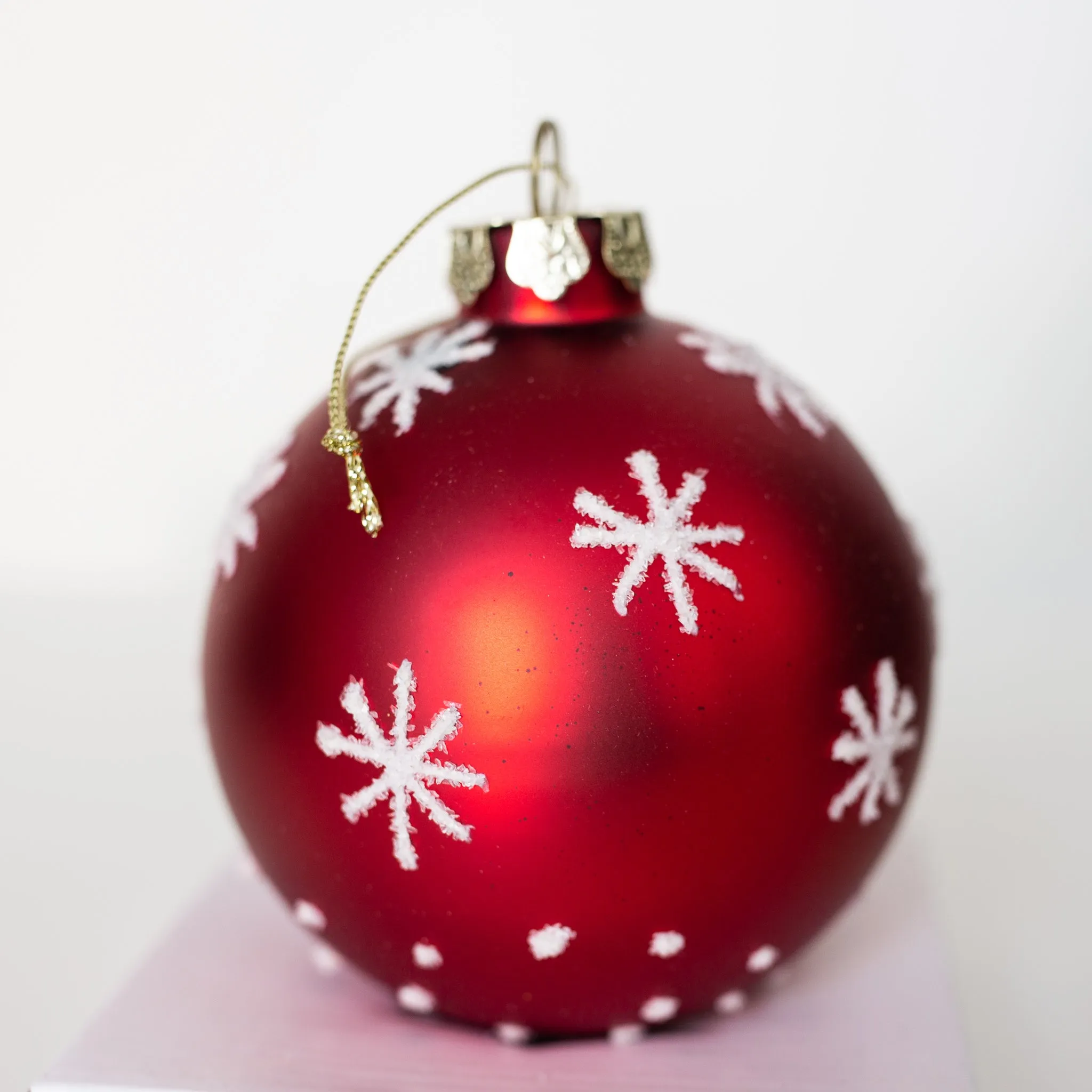 Sleigh Ride Snow Man – Red Glass Bauble 100mm