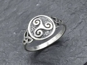 Triskelion Silver Ring - Silver Celtic Ring - Vintage Symbolic Ring