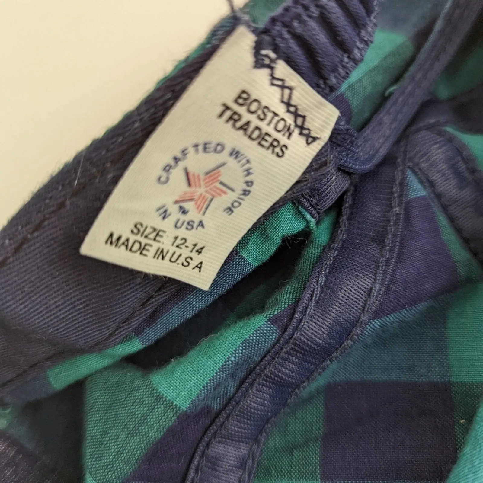 Vintage 90s Boston Traders Green Plaid Flannel Elastic Back Hat