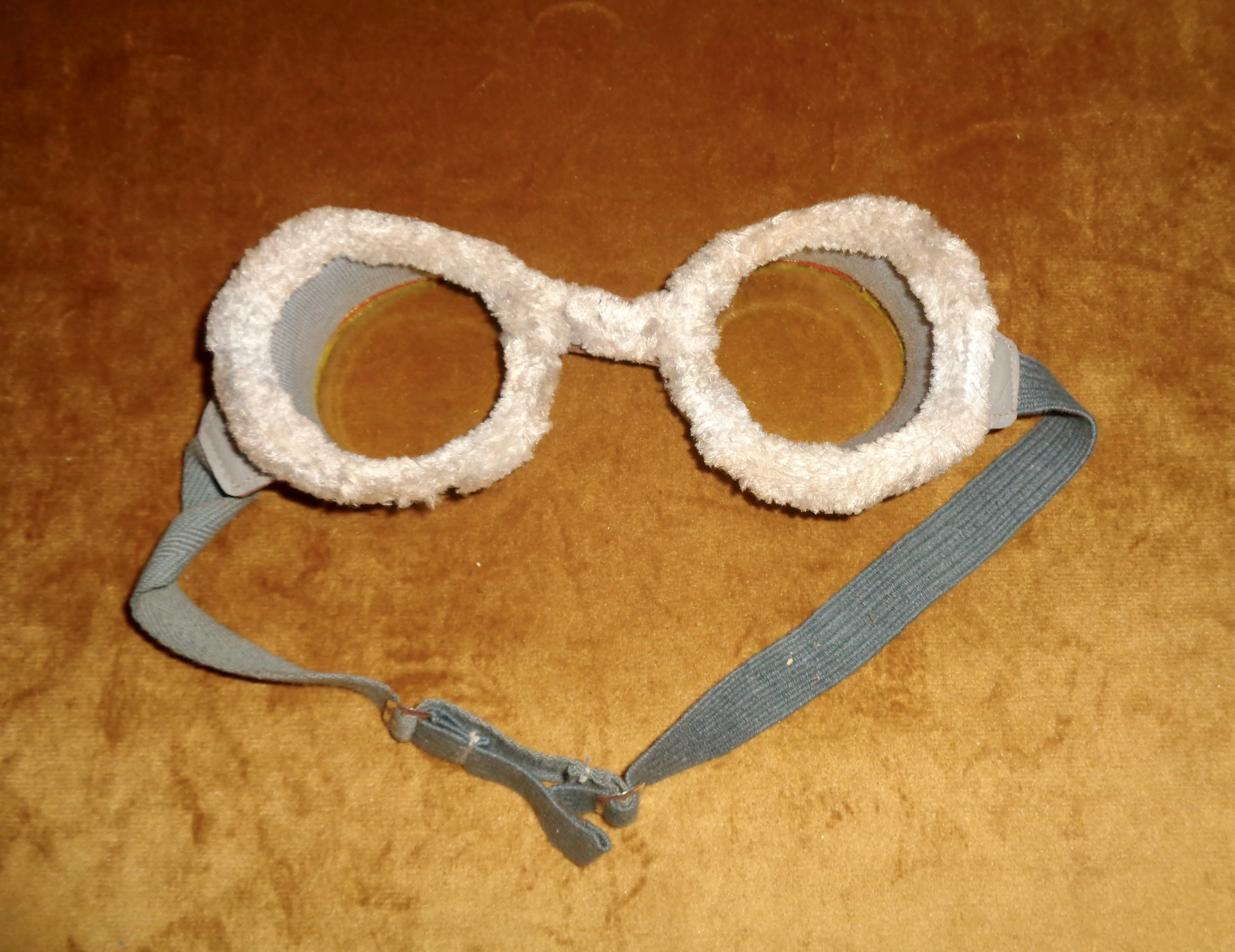 WW2 British Military MT Goggles With Yellow Tinted Round Lenses